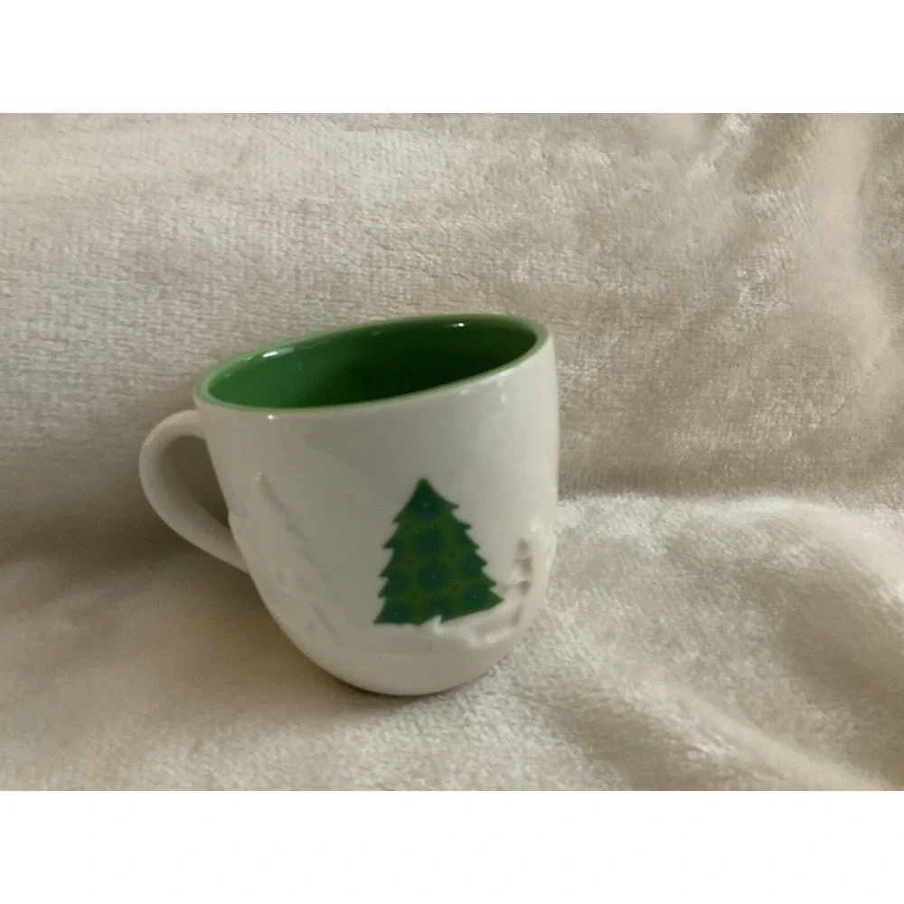2006 Starbucks Holiday Mug Embossed Christmas Tree Snowball 16 Oz
